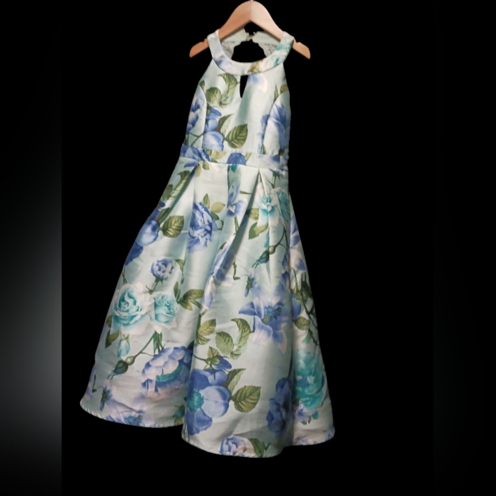 Beautiful Girl Halter Dress With Side Pocket Size 8
